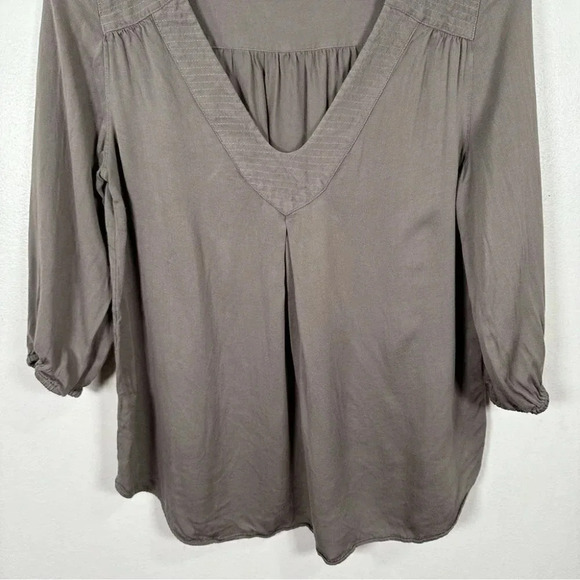 Aritzia Babaton Womens Size Xsmall Adrian Three Quarter Sleeve Blouse - Picture 4 of 13
